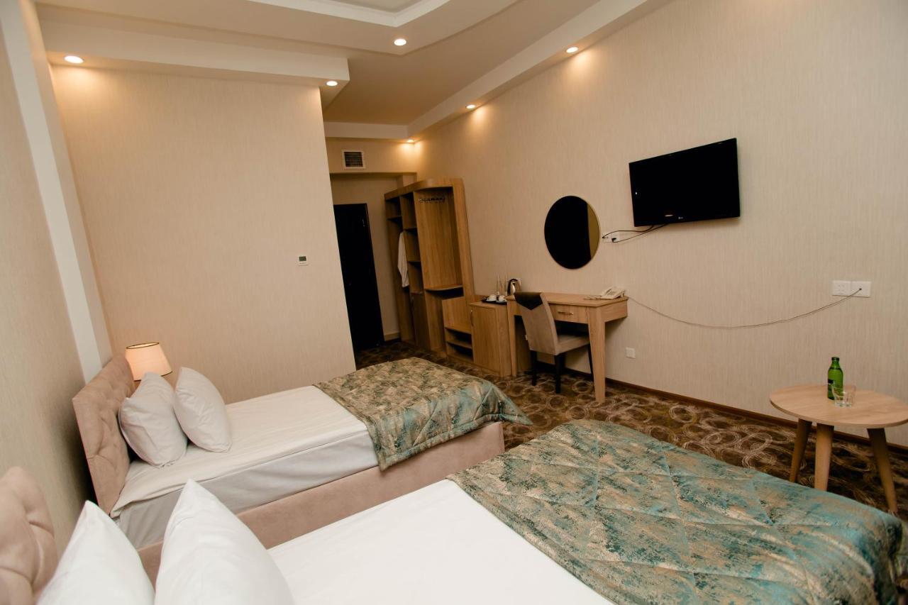 Cinema Boutique Hotel Гянджа Экстерьер фото