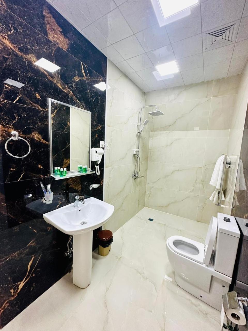 Cinema Boutique Hotel Гянджа Экстерьер фото